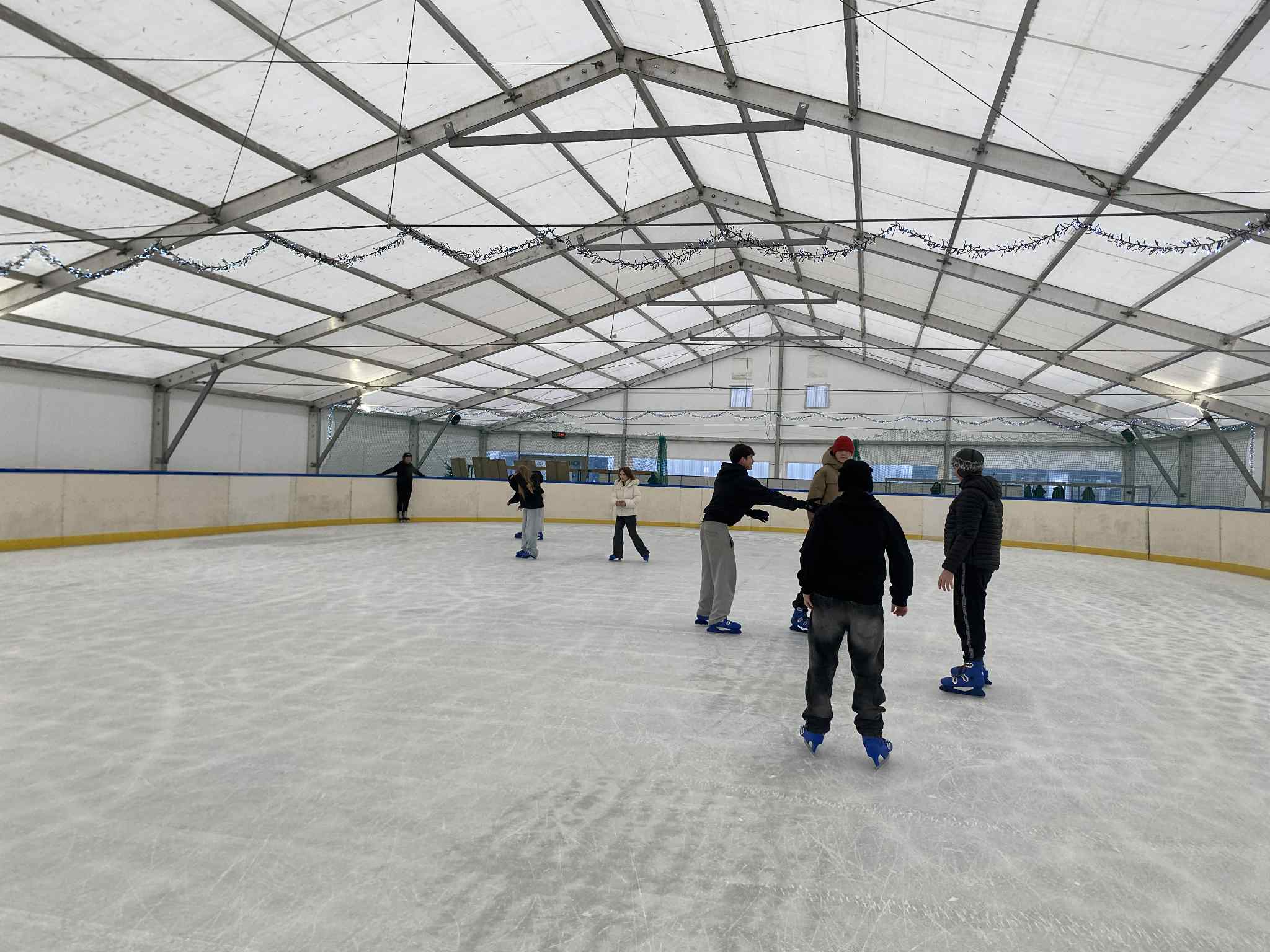 Mikołajkowe lodowisko klasy 8a